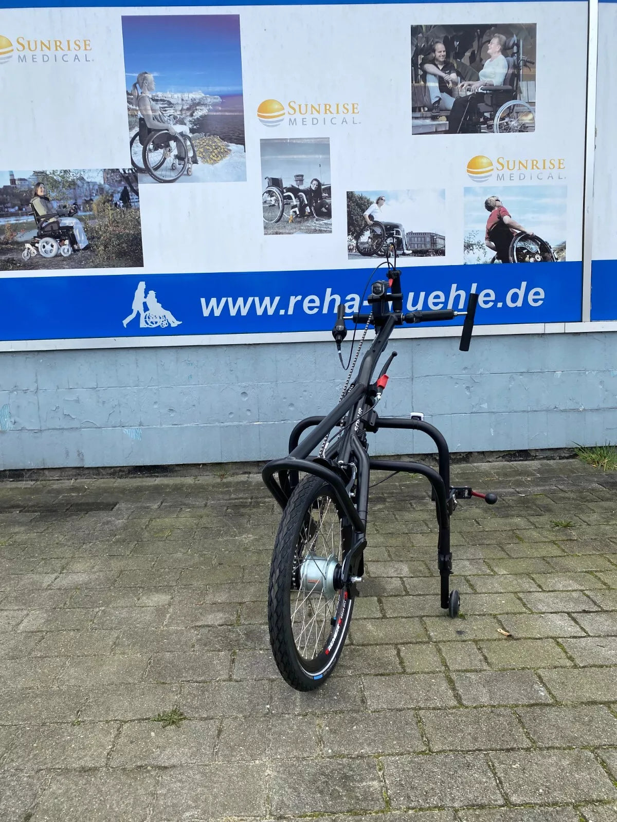Handbike Attitude Manual Rollstuhl Zuggerät Trainingsbike Kraft und Ausdauer